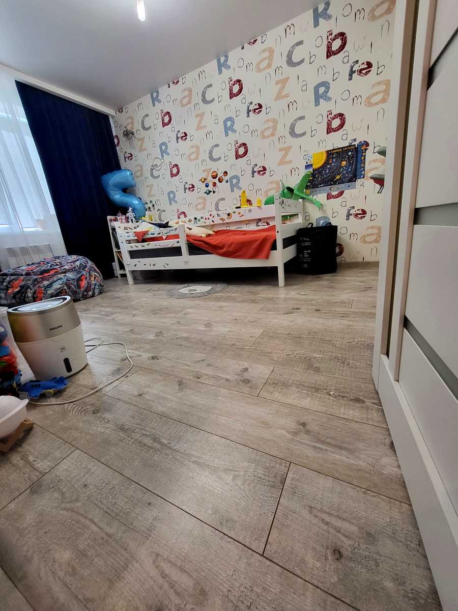 1873653758657228