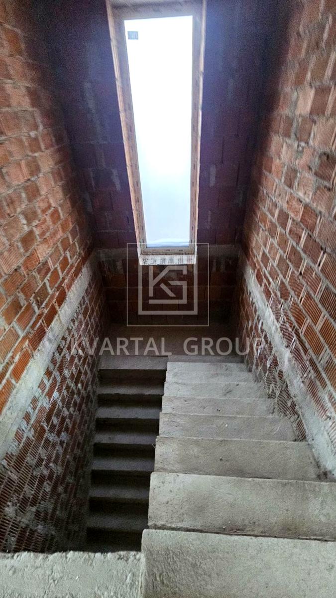 1873675521805412