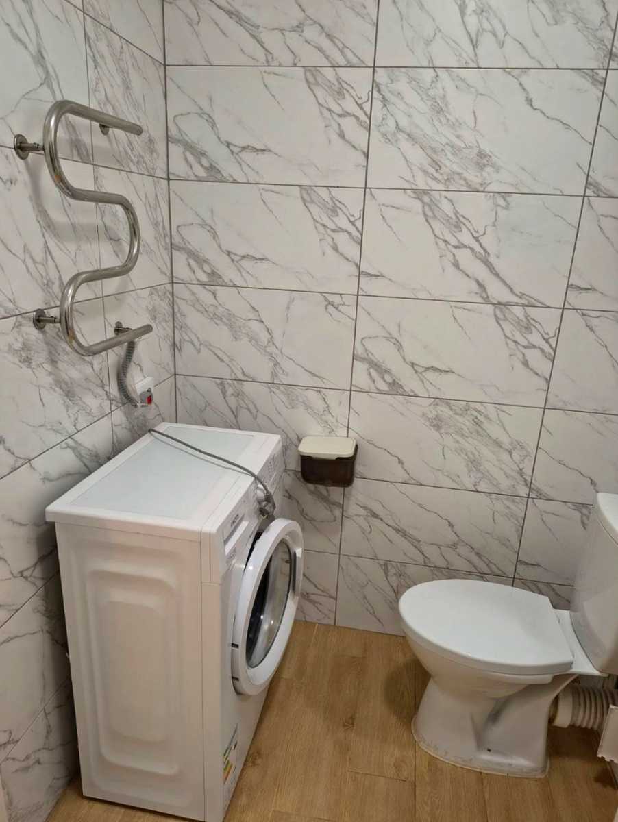 1873676249192796
