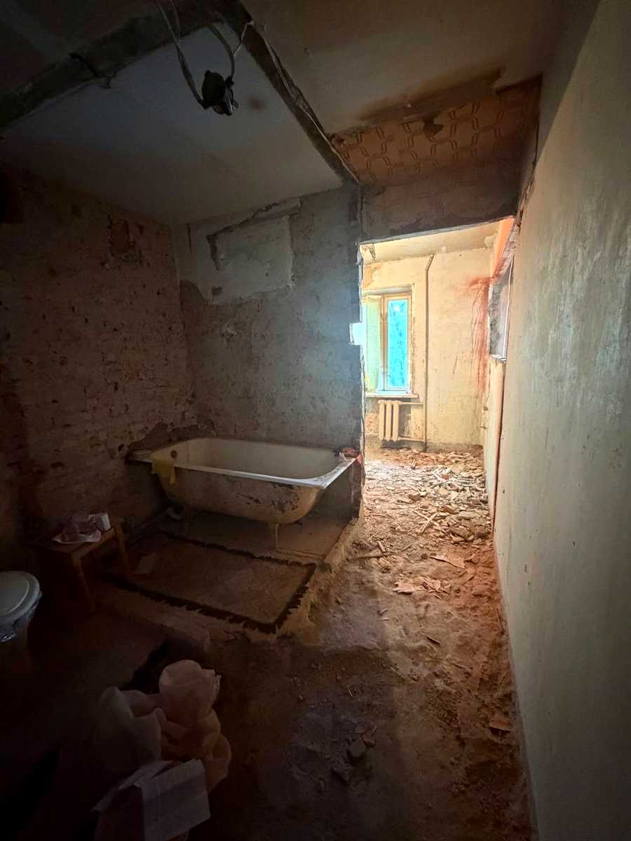 1873677174572264