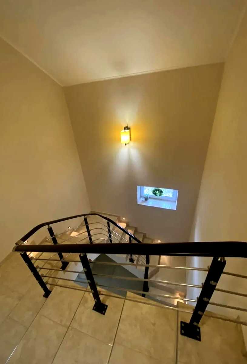 1873686280385942