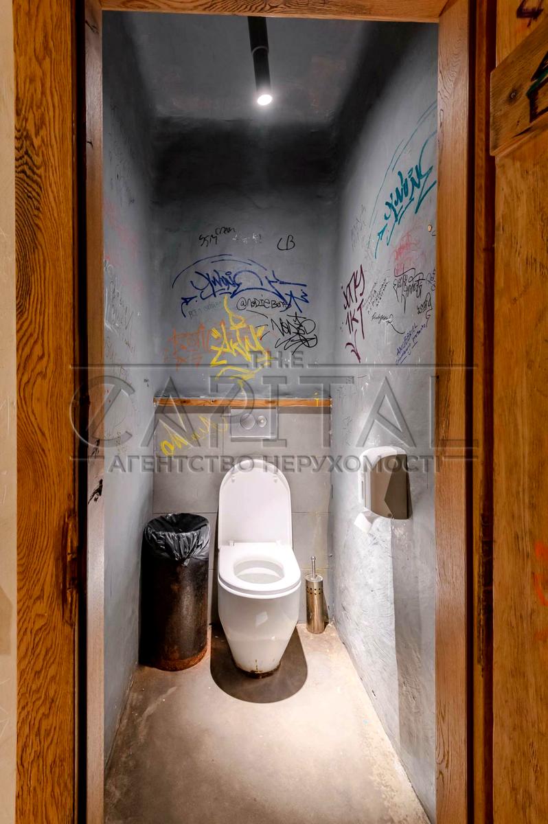 1873686428112321