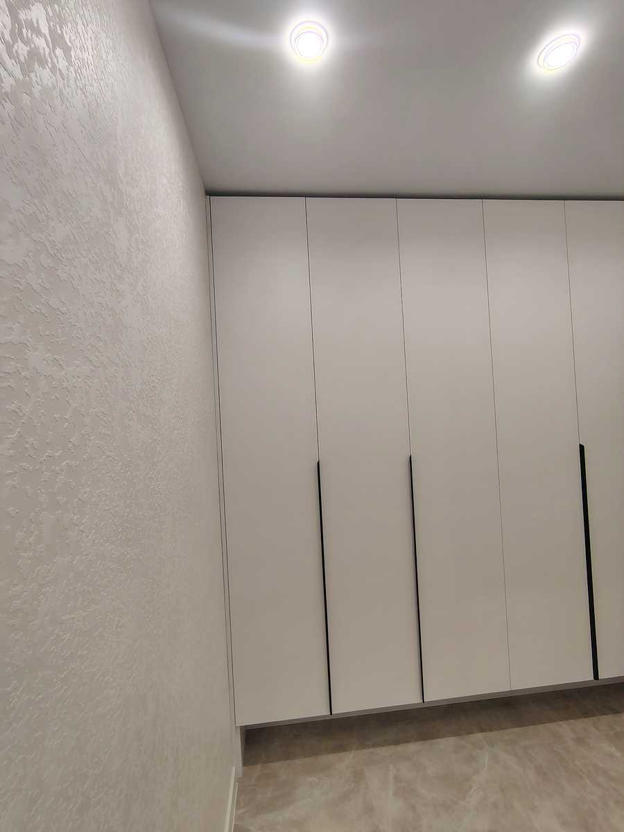 1873688838772726