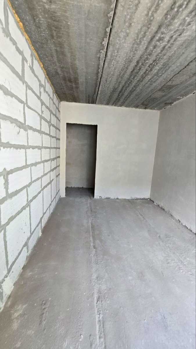 1873694052395619
