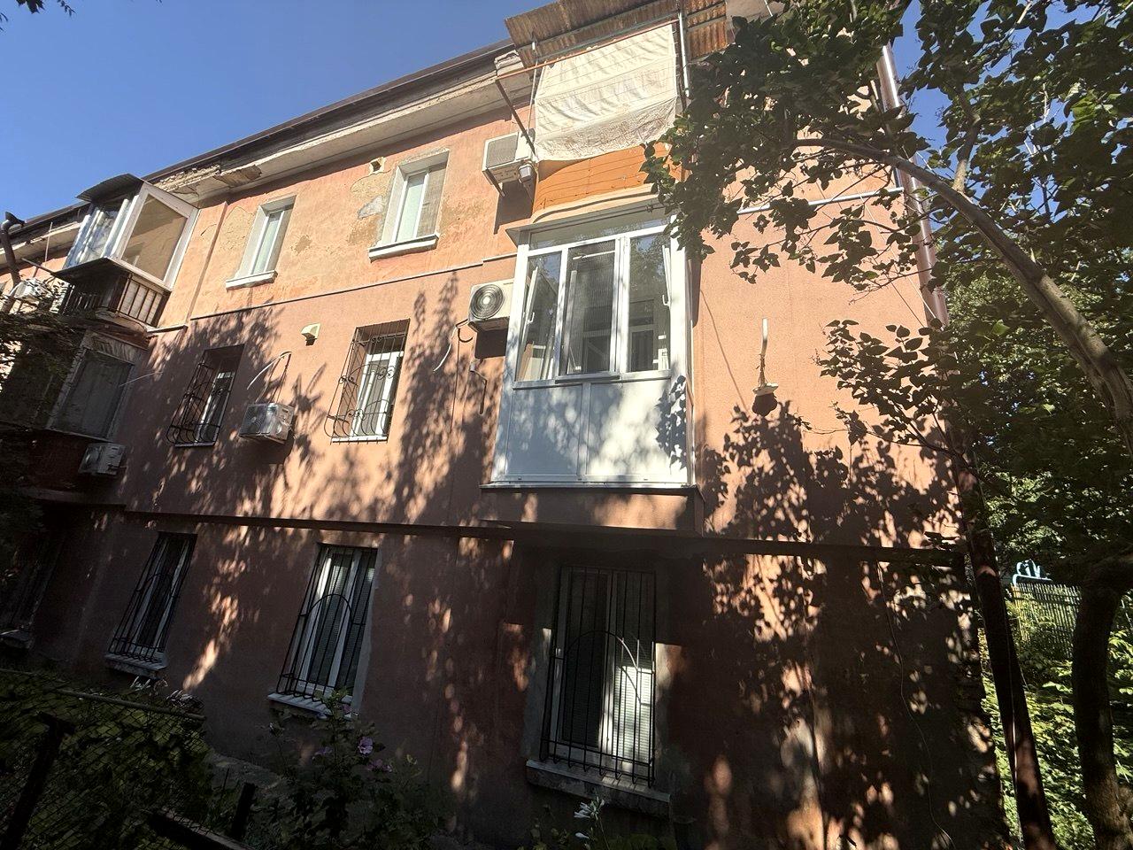 1873698056554399