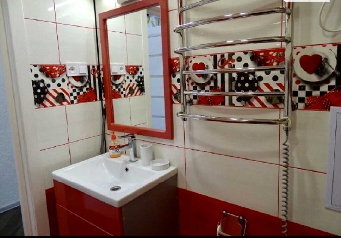 1873698494984921