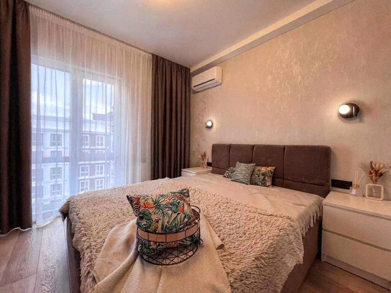 1873714283027358