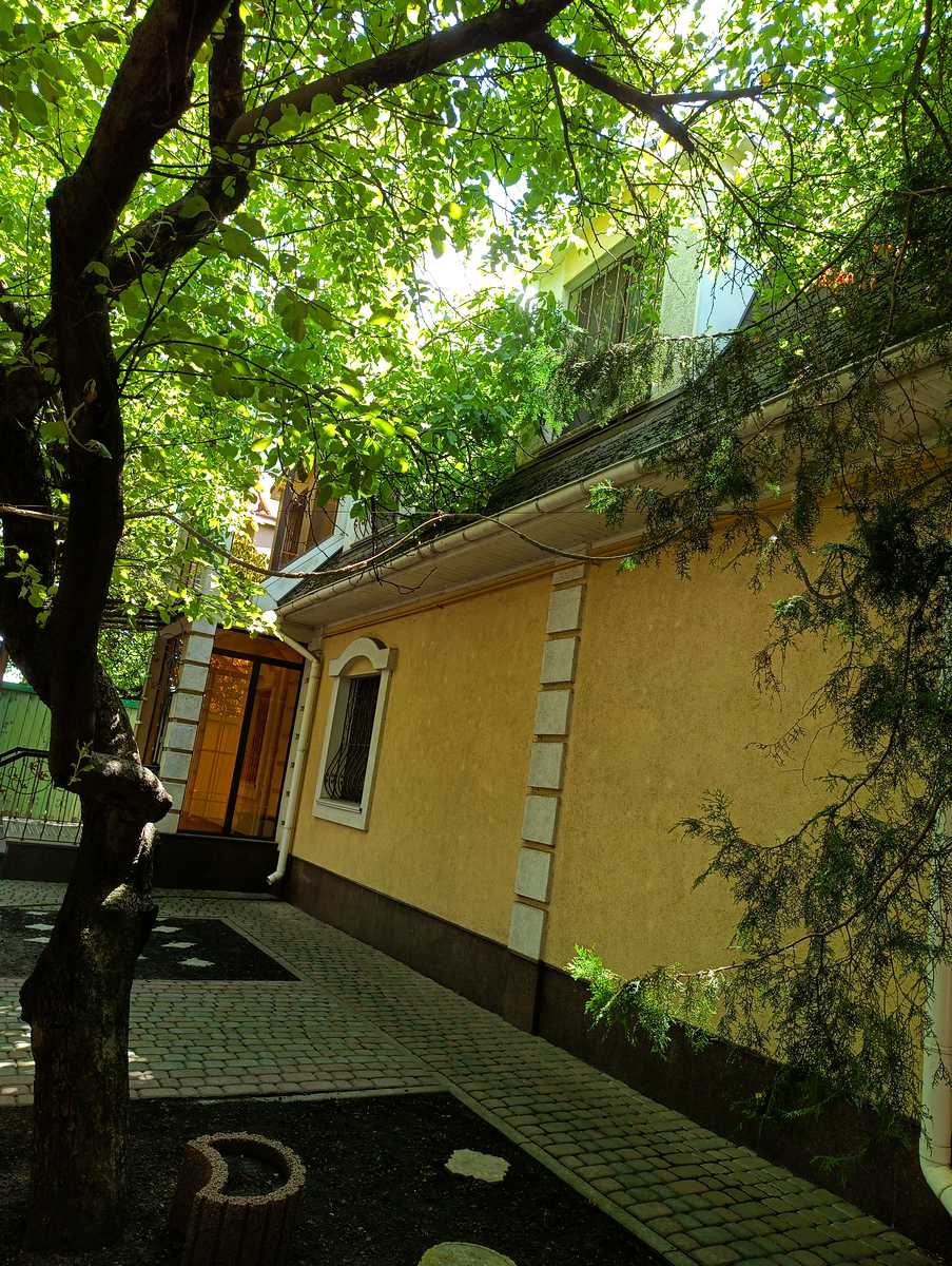 1873738422994562