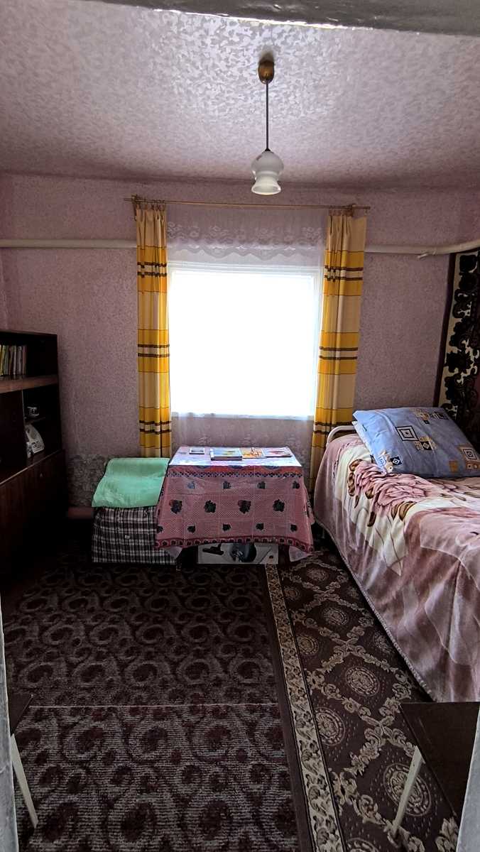 1873750042744857