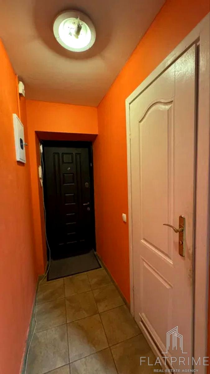 1873752921885578