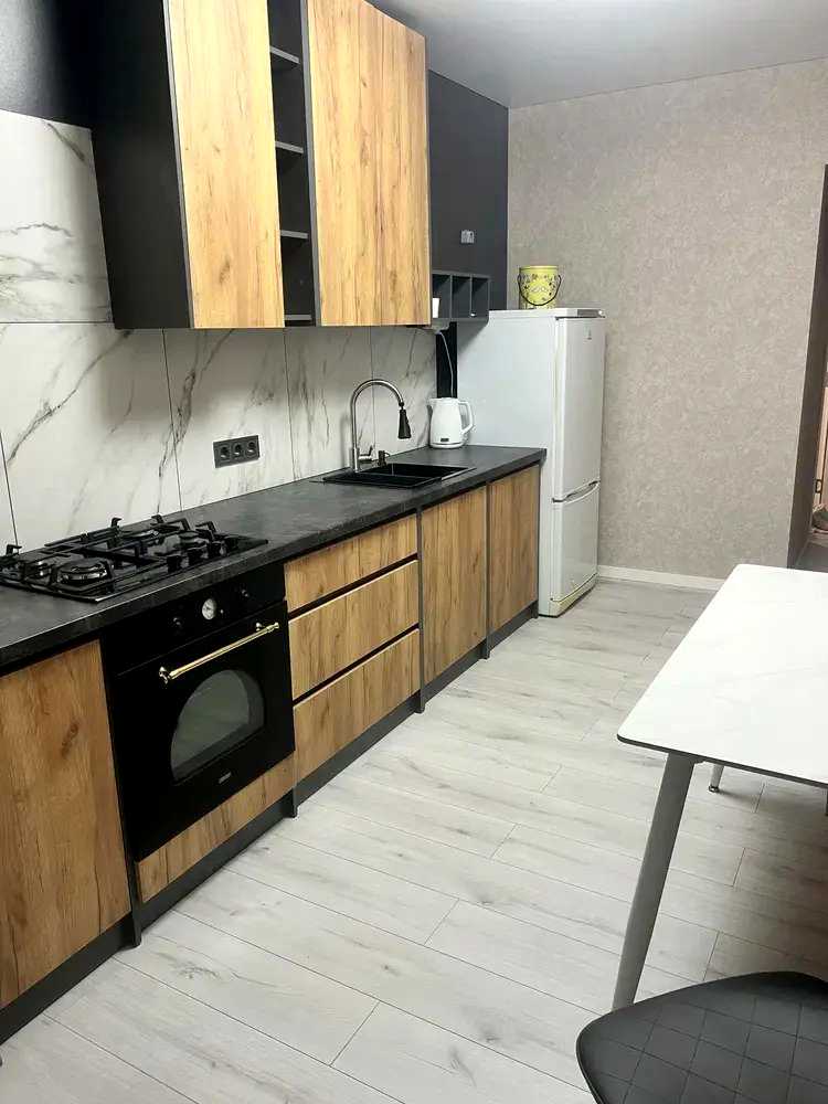 1873759765495261