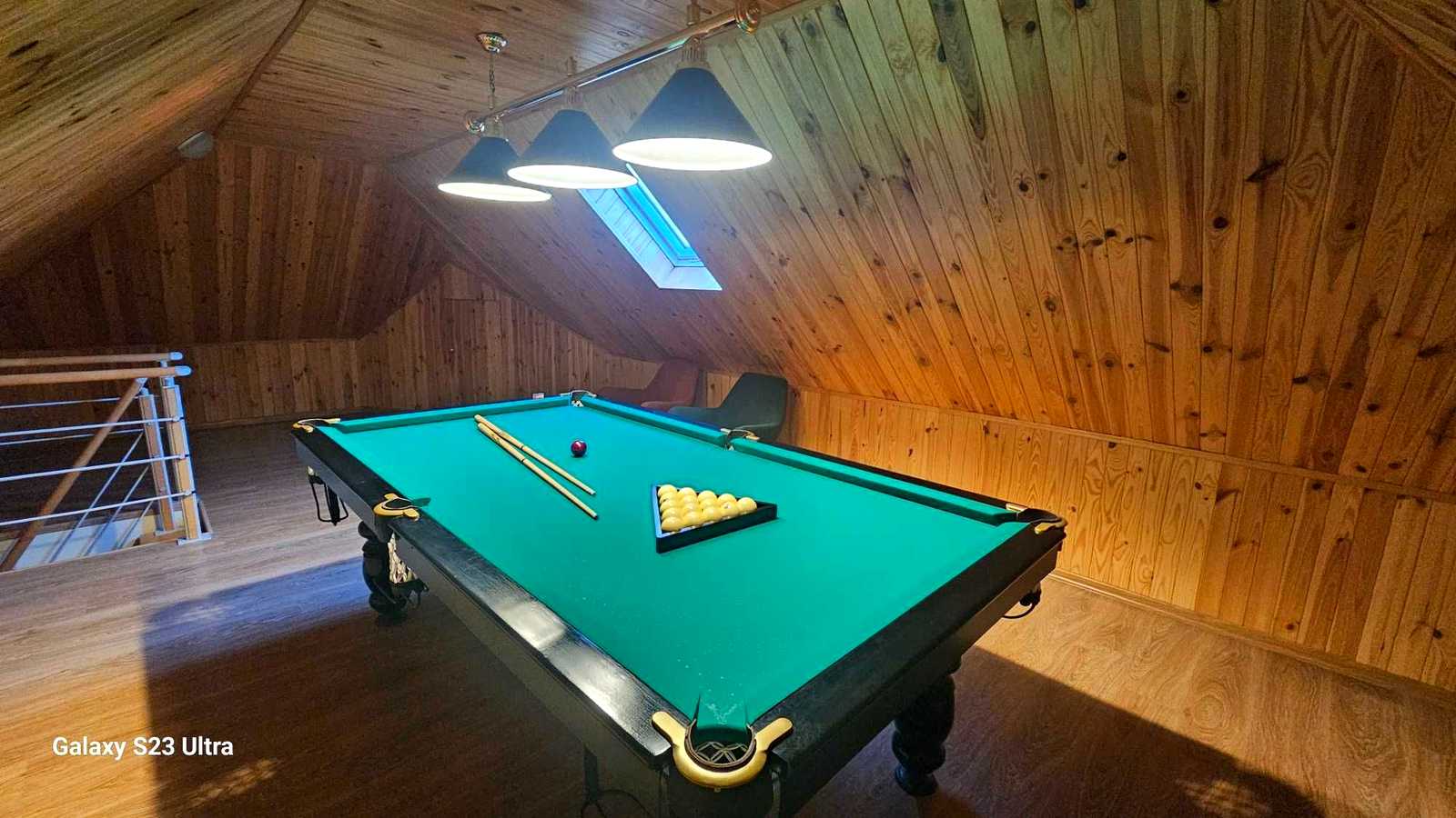 1873760571379409