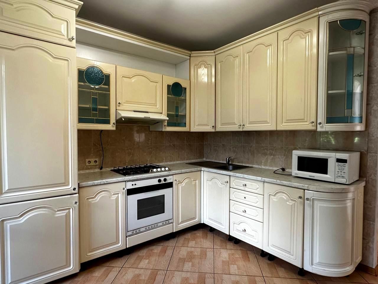 1873761339092048