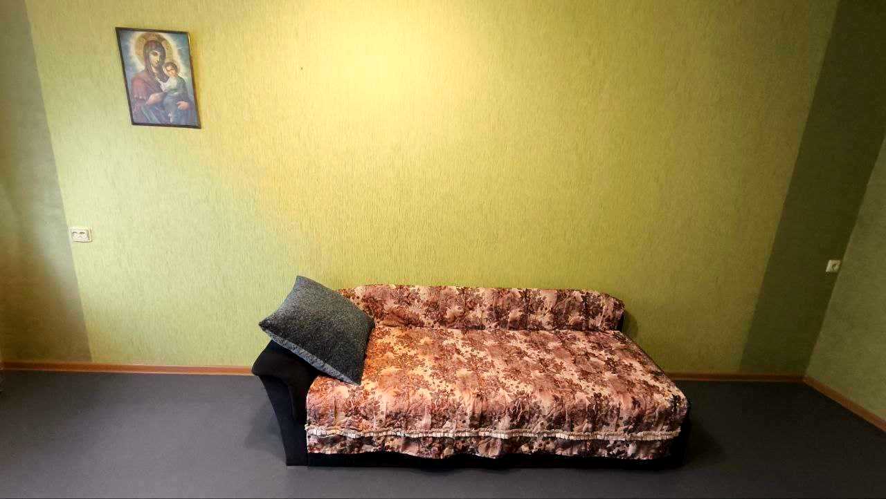 1873763183935343