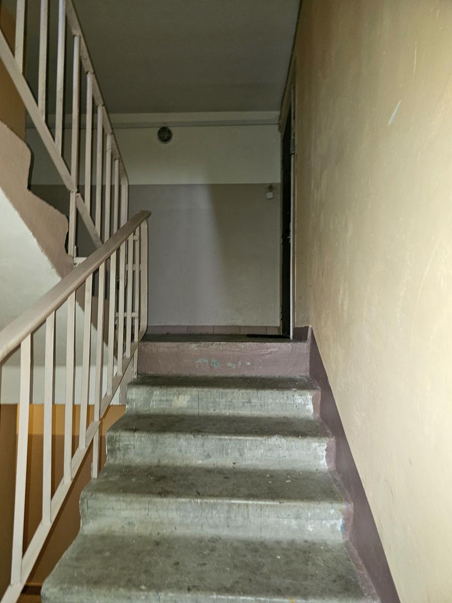 1873763637270944
