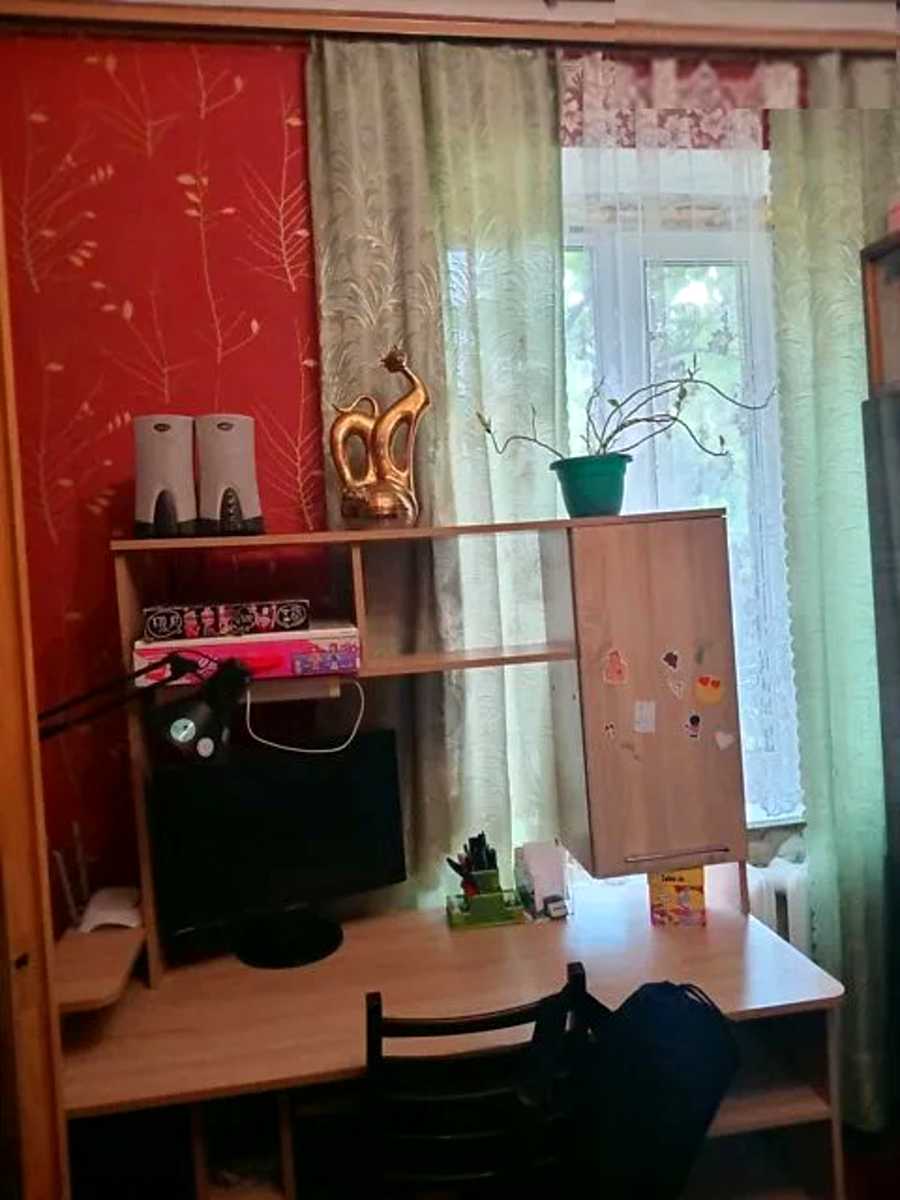1873768889742372
