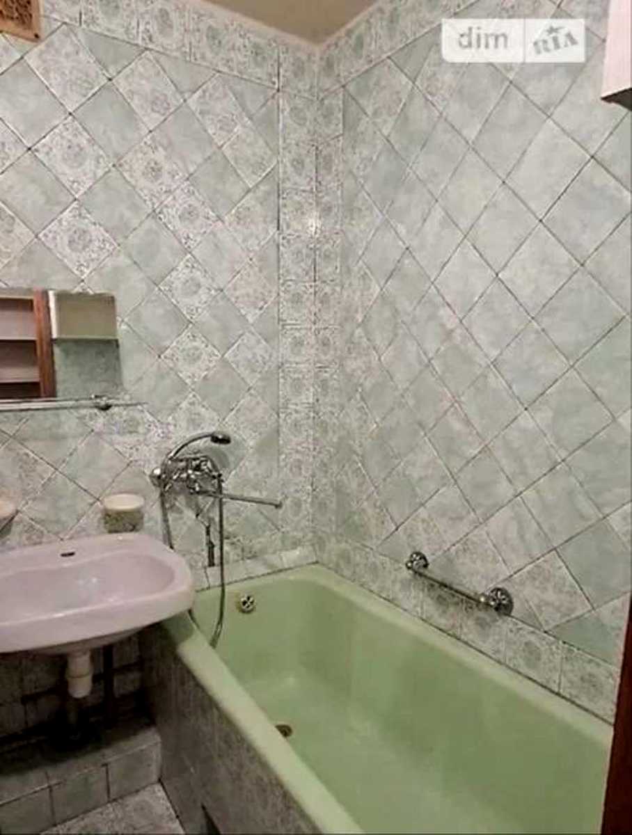 1873769650842179