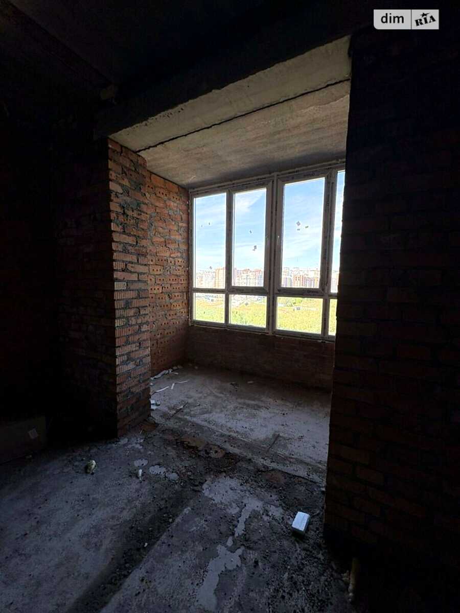 1873771210455876