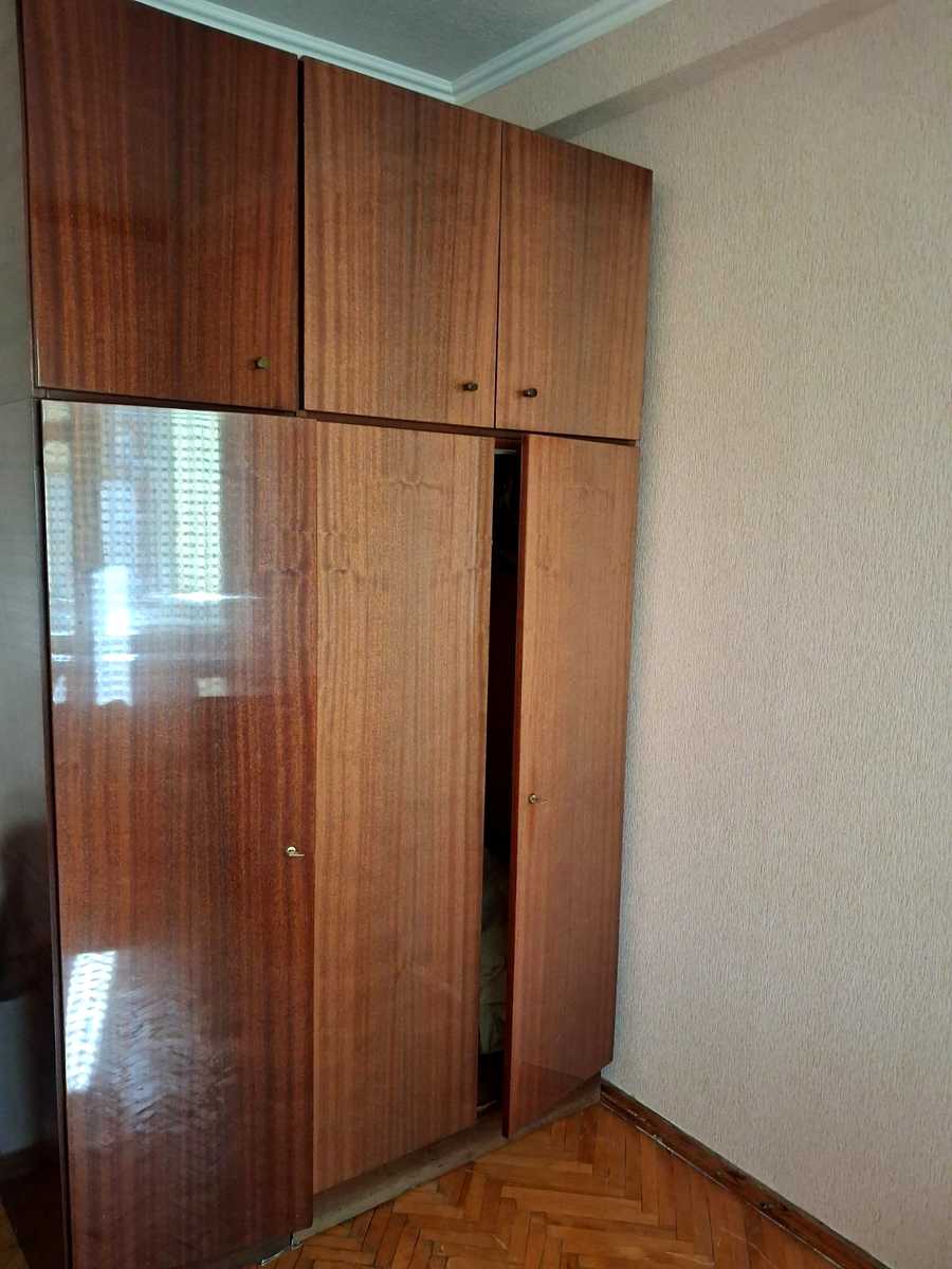 1873772290813337