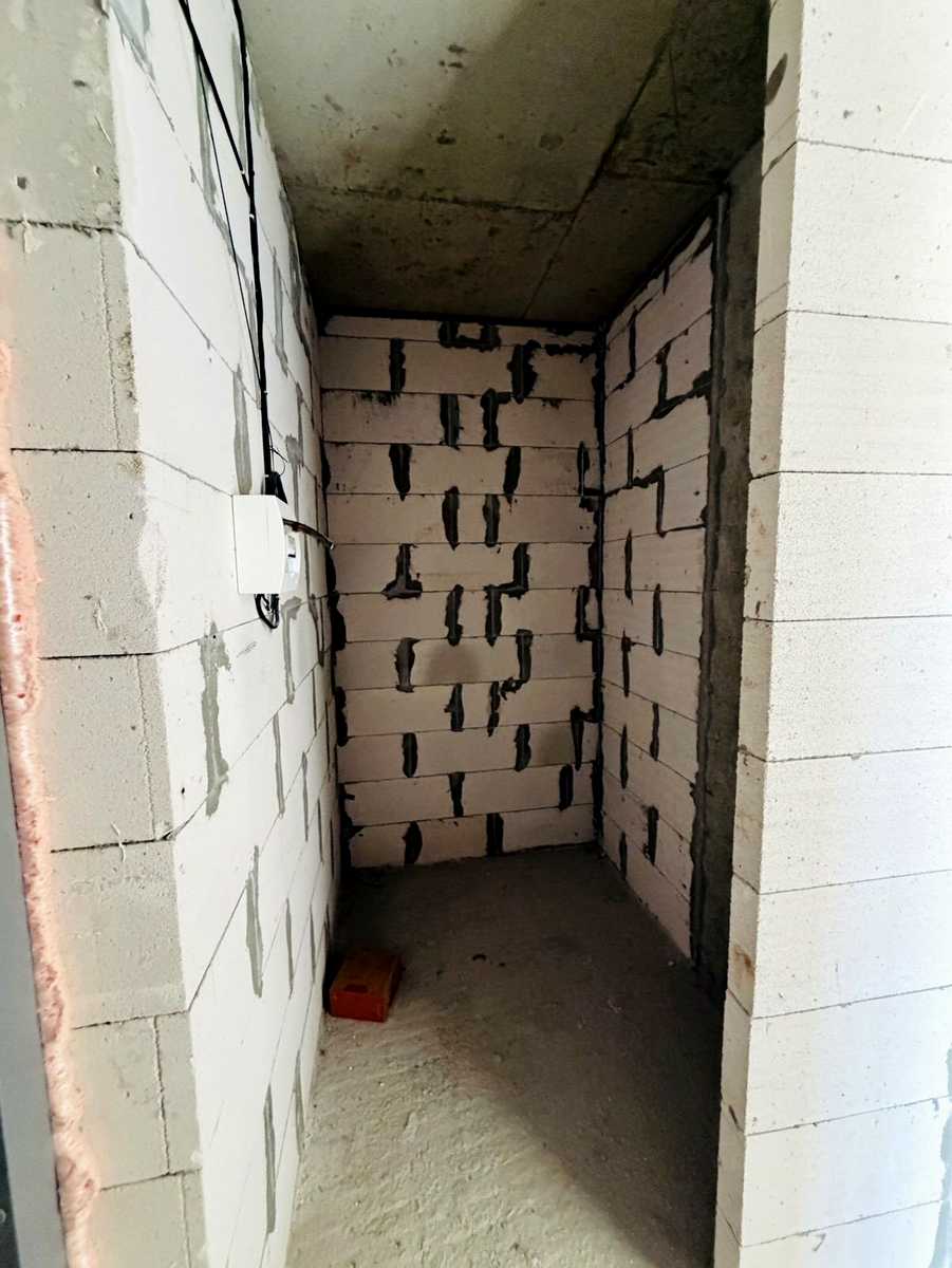 1873776690215599