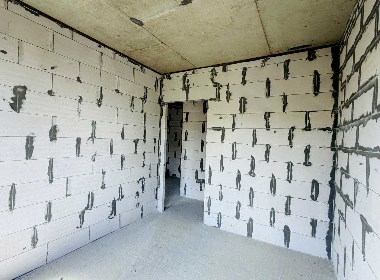1873776703230028
