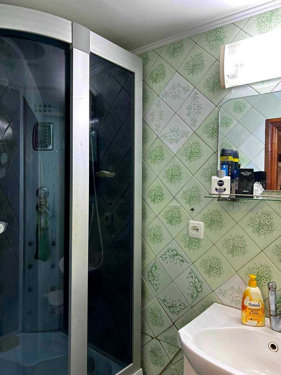1873777307777445