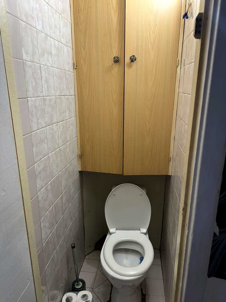 1873777542655854