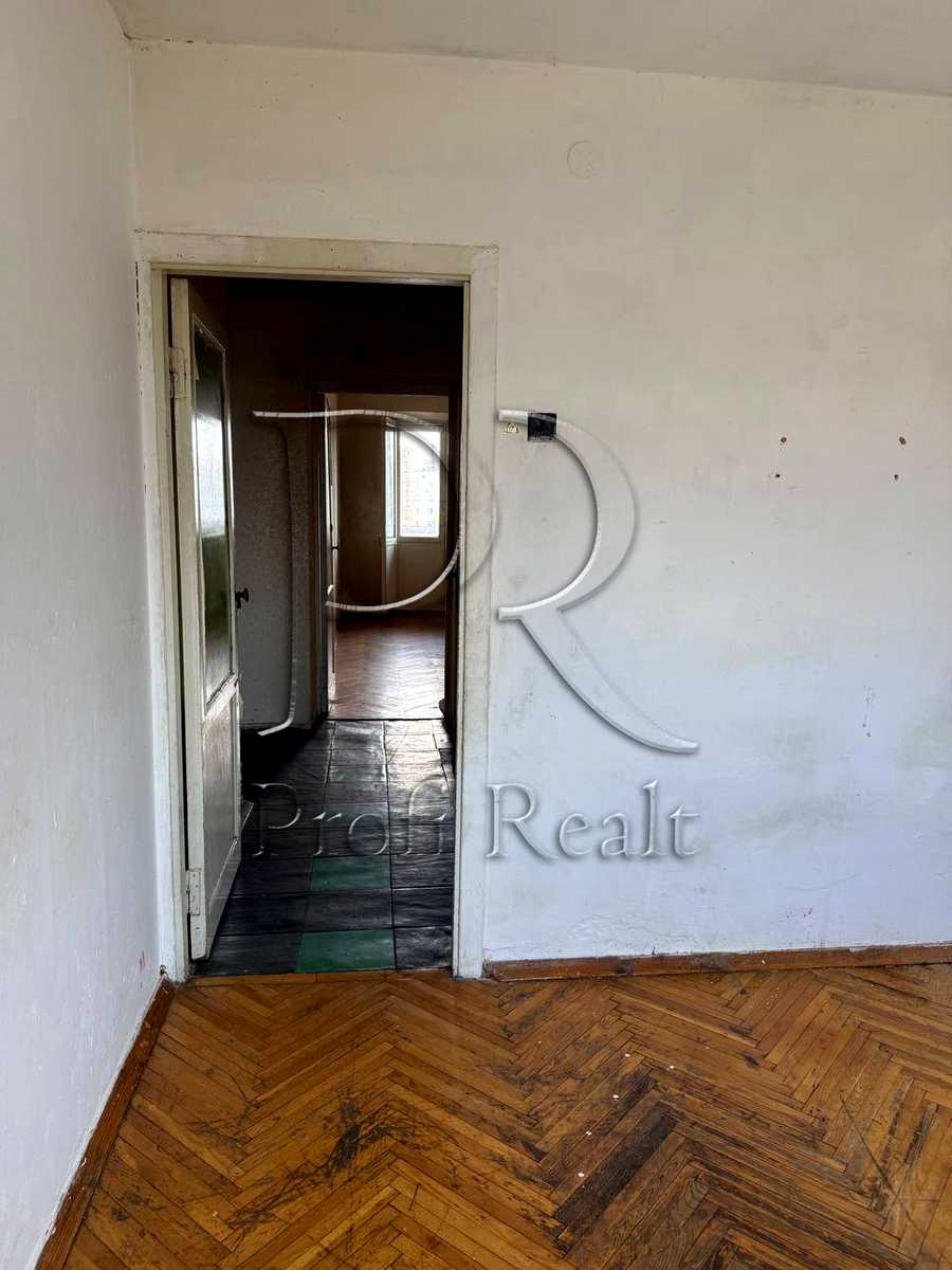 1873779049442795