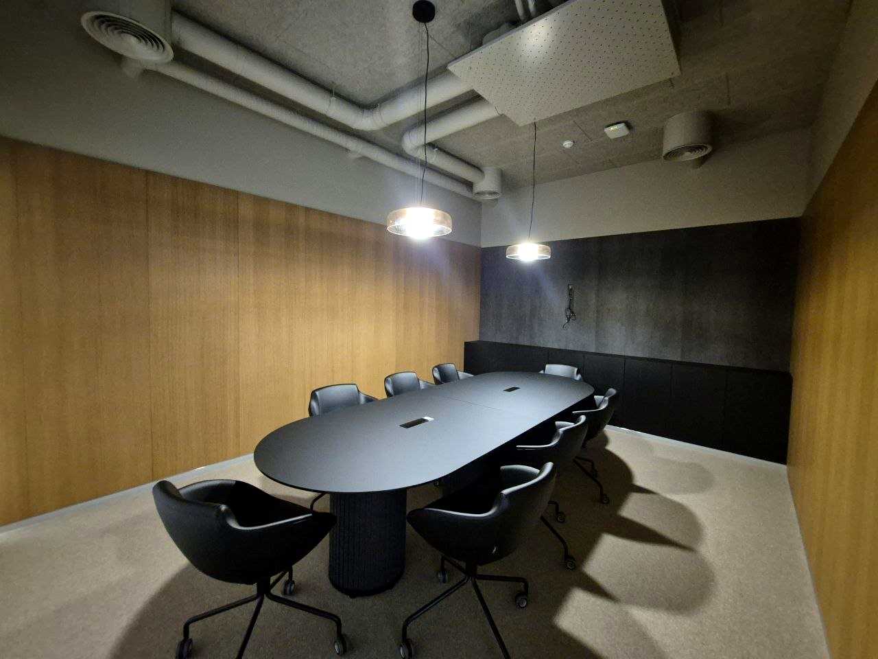1873782056174689