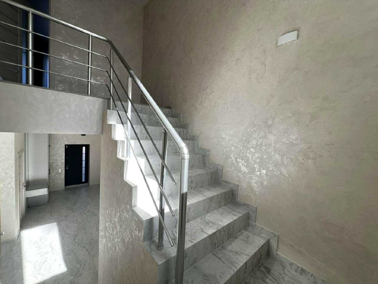 1873782260503103