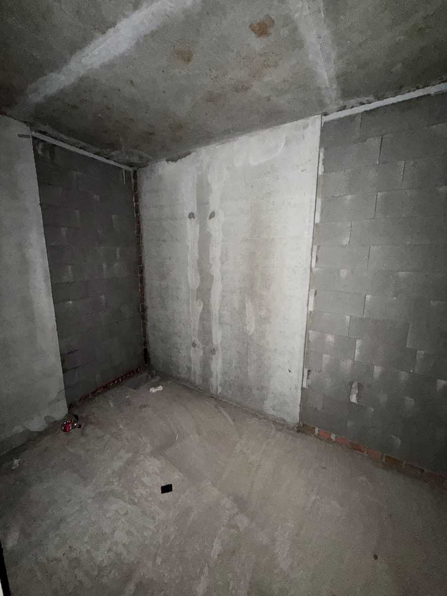 1873784618712836