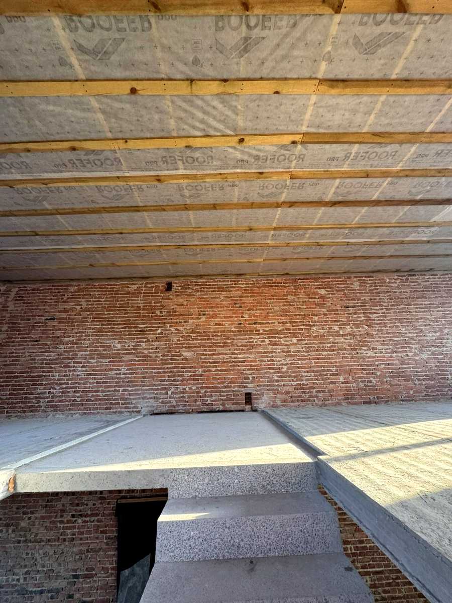 1873799468835451