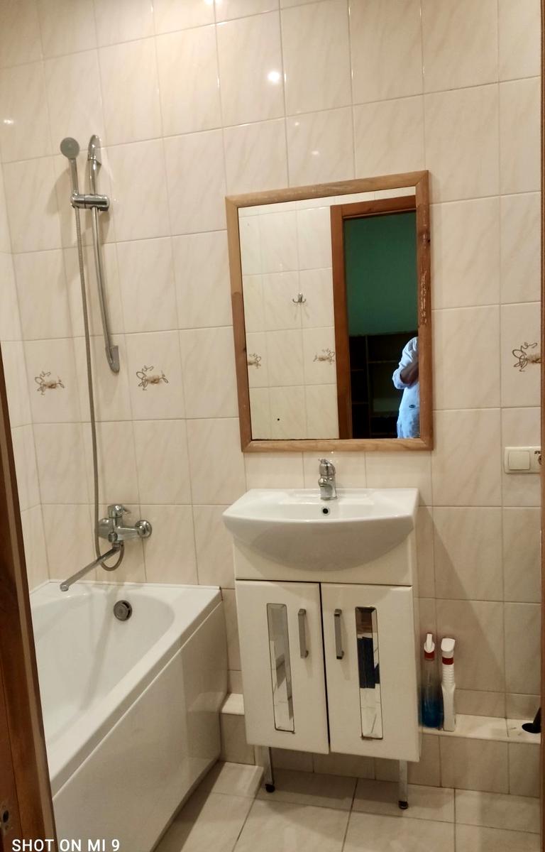 1873804178161040