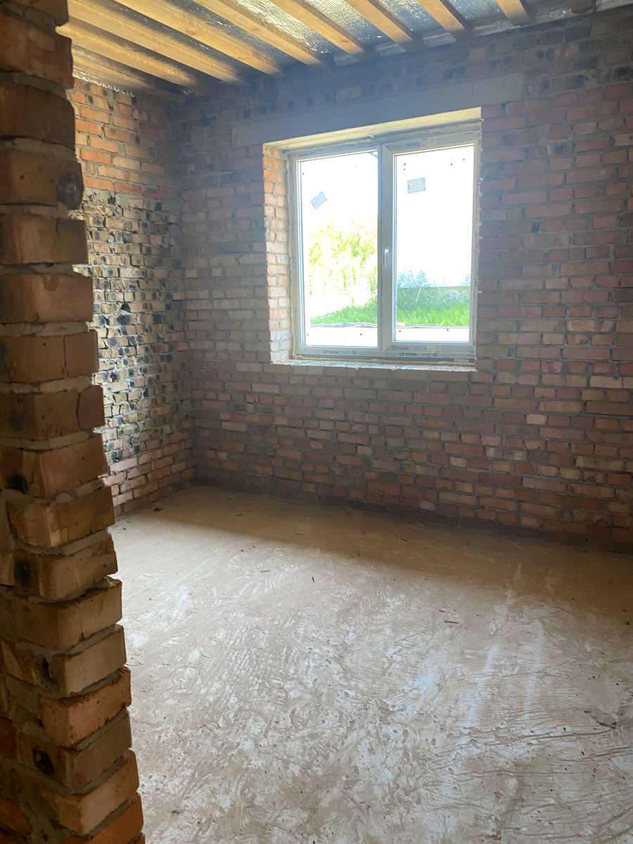 1873805608938775