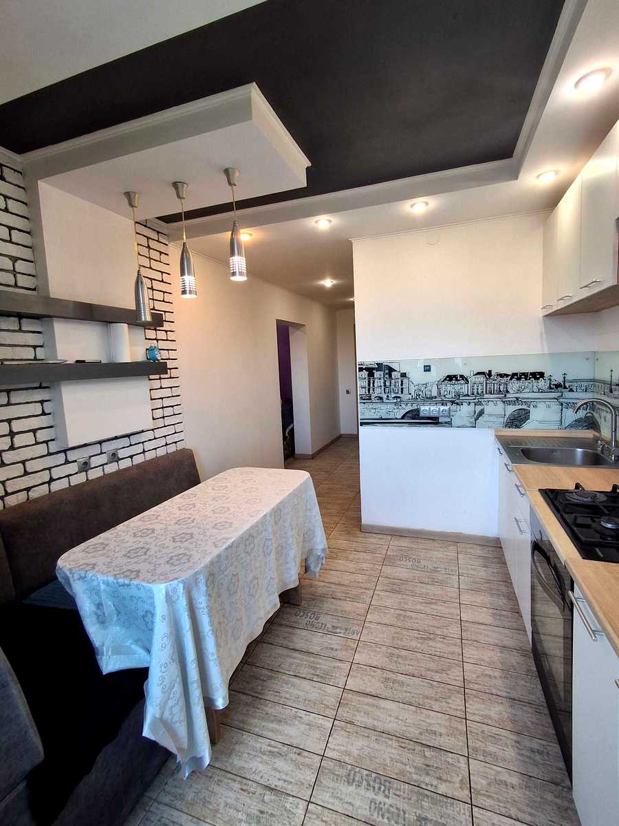 1873838199669049