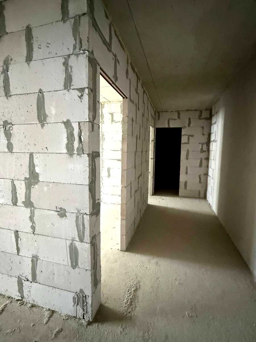 1873844707063517