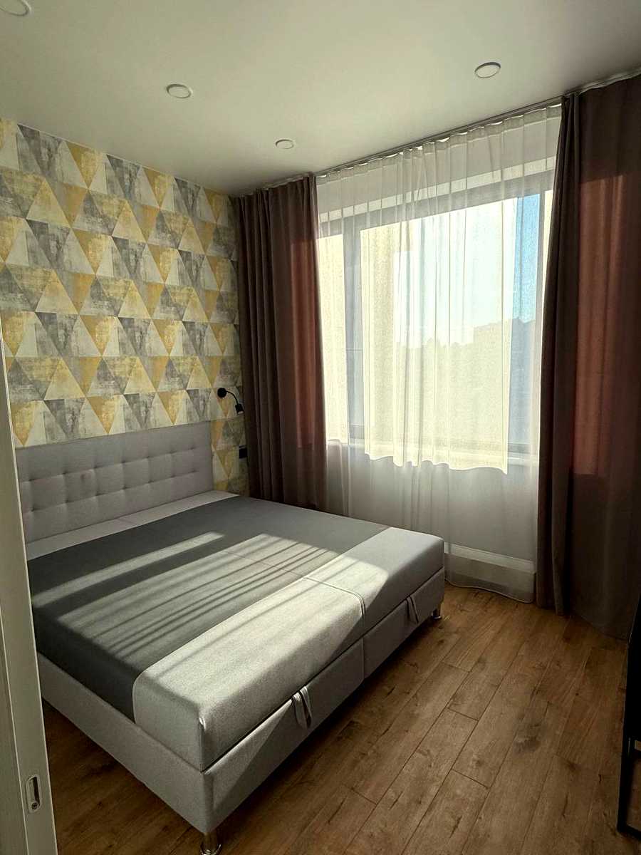 1873845653224544