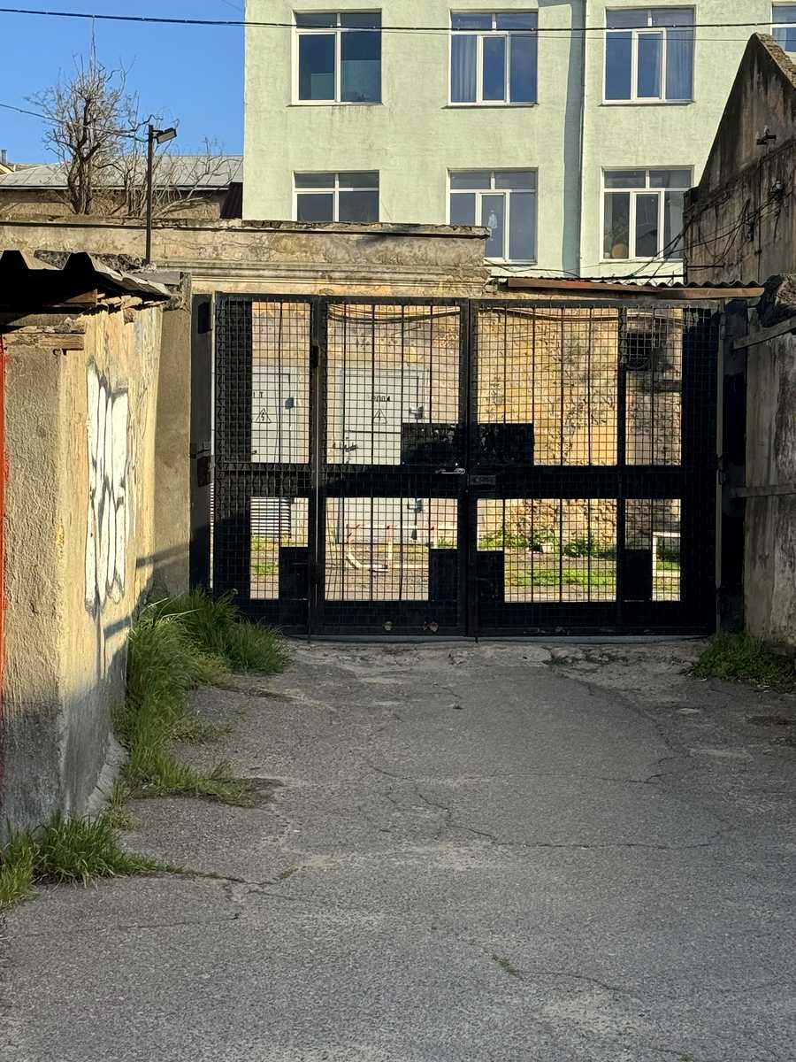 1873847541705760