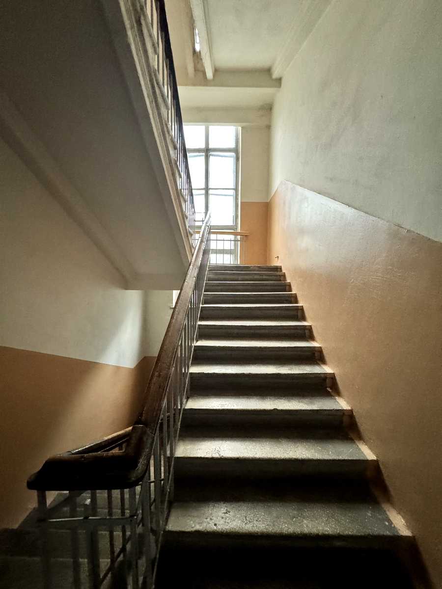 1873851541625499