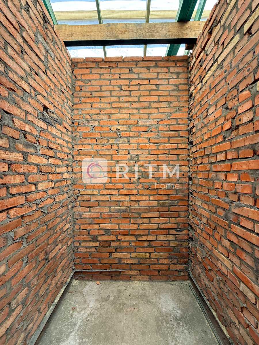 1873851903604668