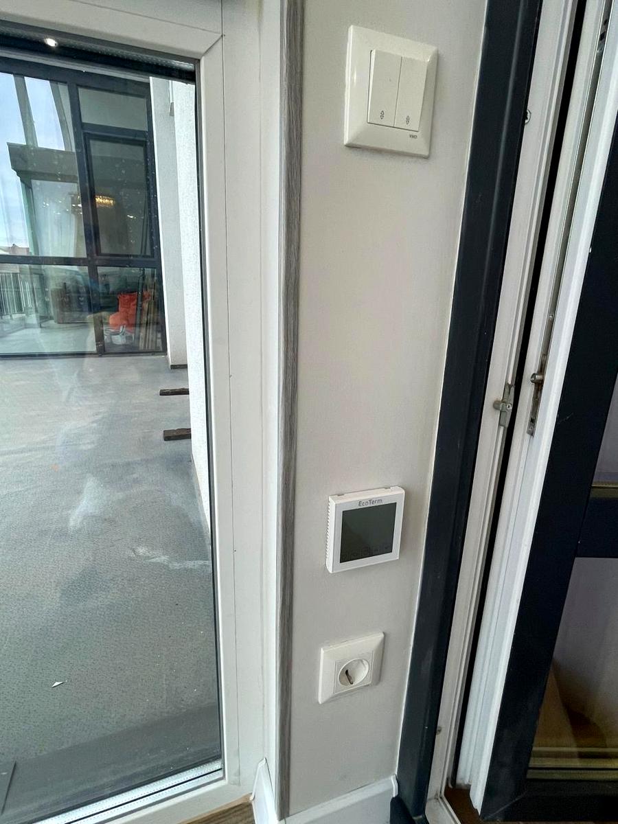 1873853544642527