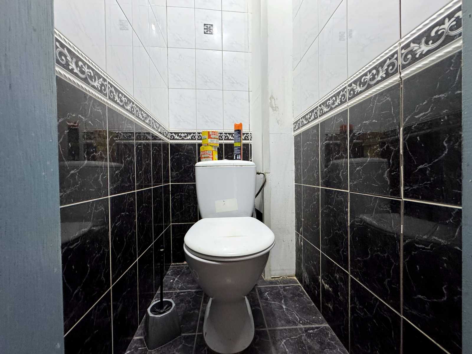 1873854054135549