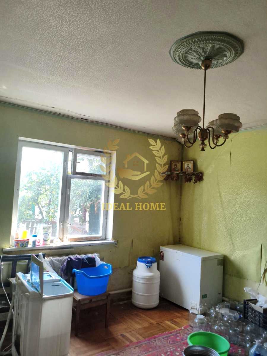 1873854326575778