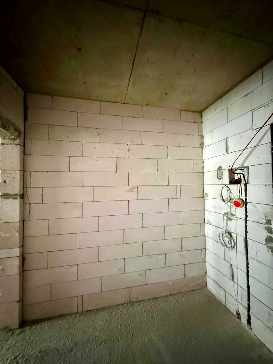 1873854530978081