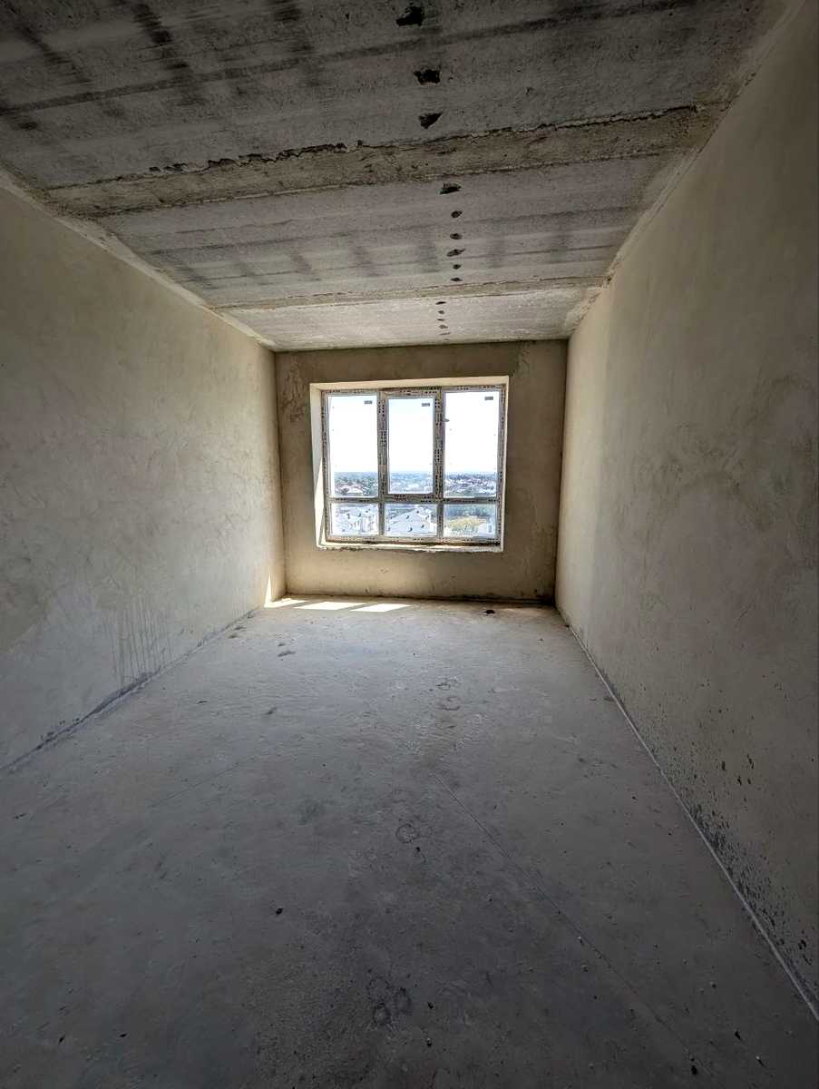 1873856454206605