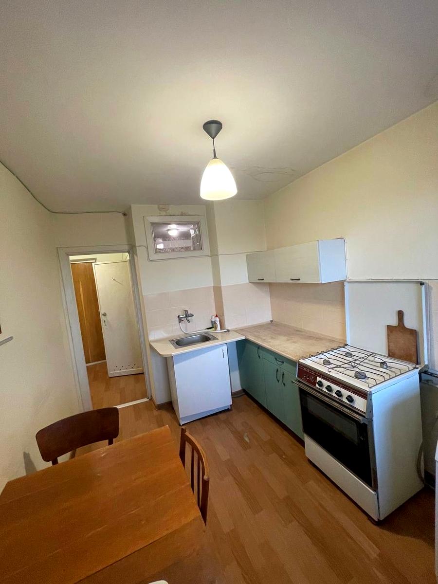 1873856506410016