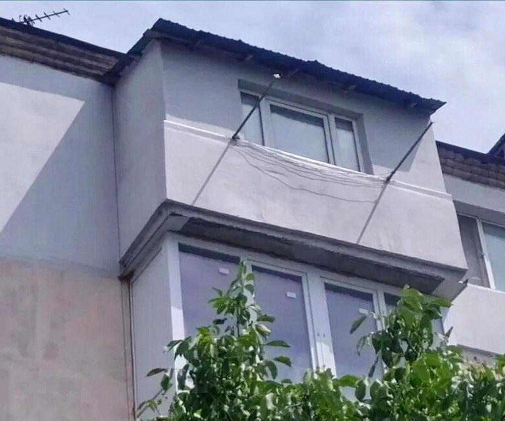 1873856880638888