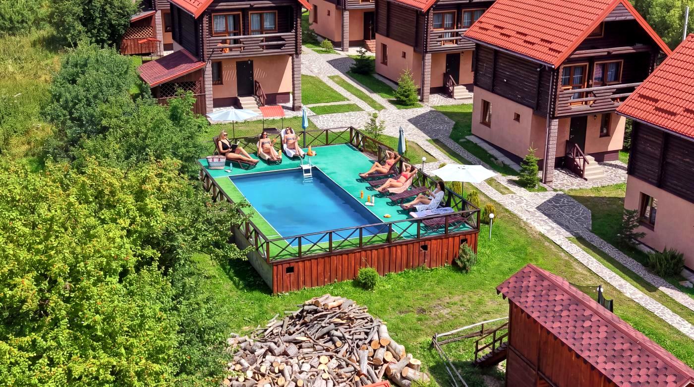 1873857764592672