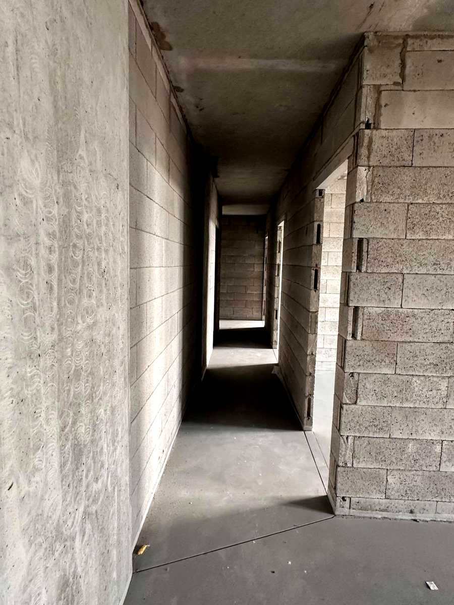 1873857797990518