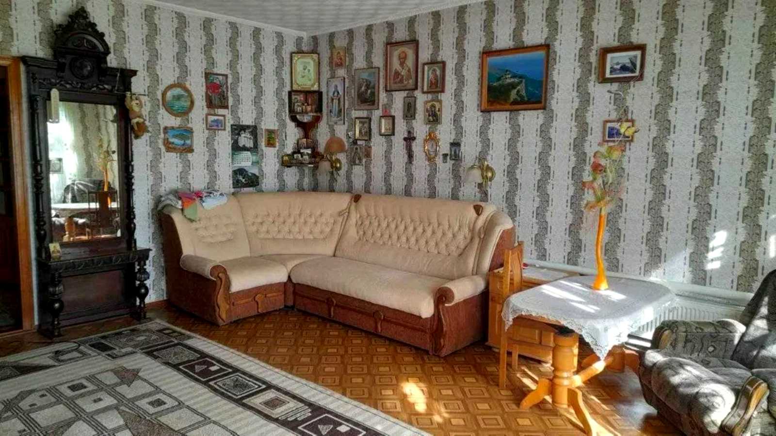 1873859240752772